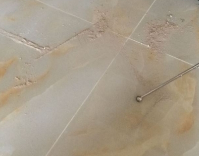海林瓷砖空鼓维修公司分享粘合剂选择不当在瓷砖铺贴过程中可能导致以下问题